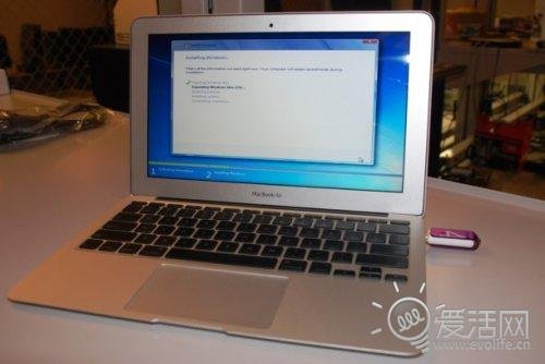 U̸MacBook AirװWindows7